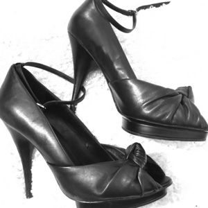 Women’s Black Heels